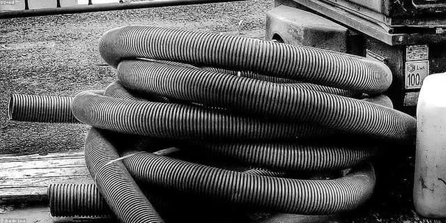 Bitcoin vs Gold & Silver: 10-Year Performance Analysis for 2024